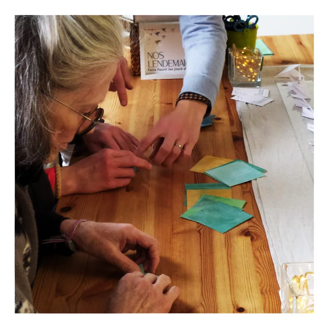 Atelier Pliage d'oiseaux en origami hommage sur-mesure